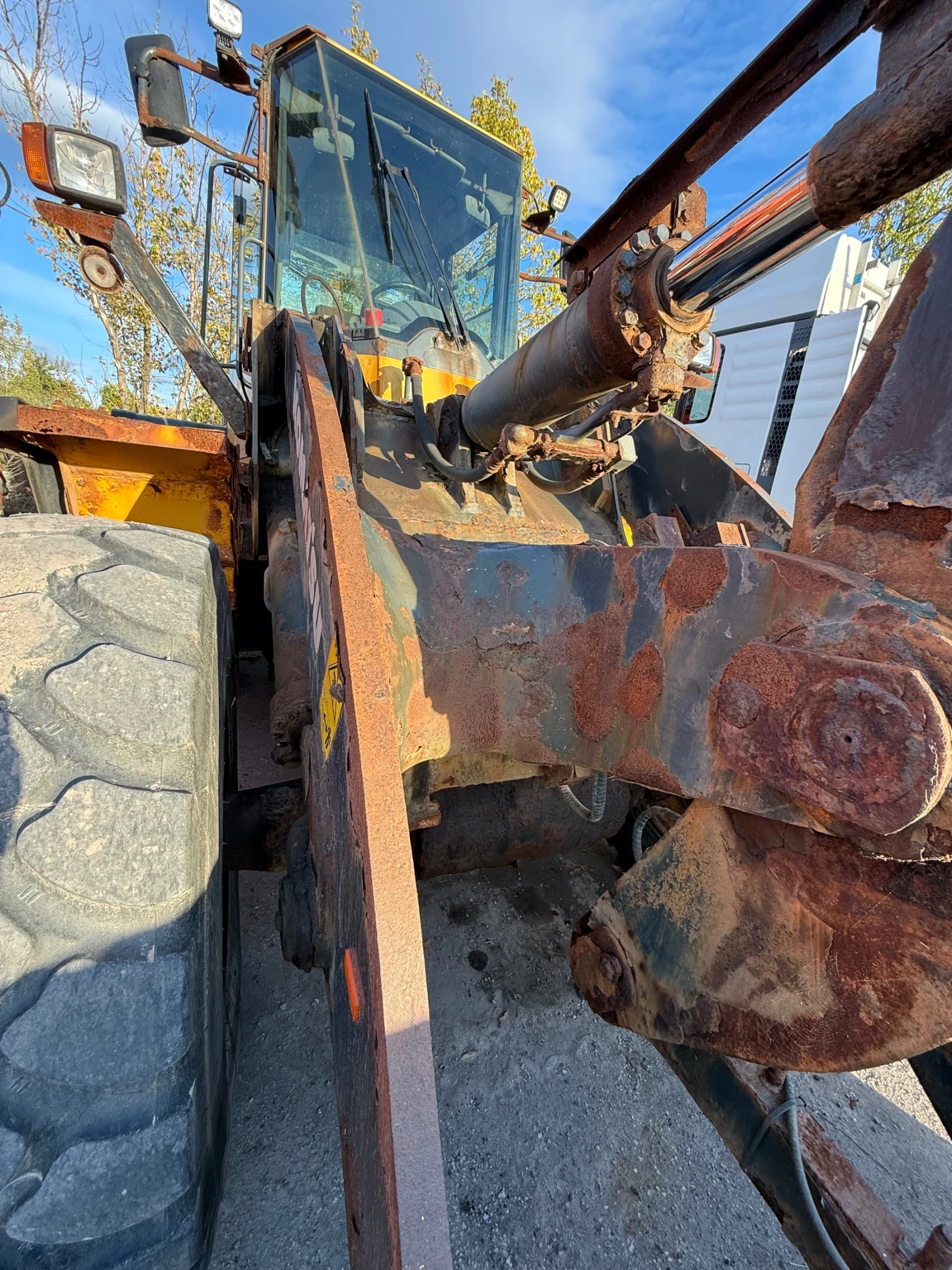 ����� ������� Komatsu WA320PZ-6 | Mobile.bg � ����������� 15