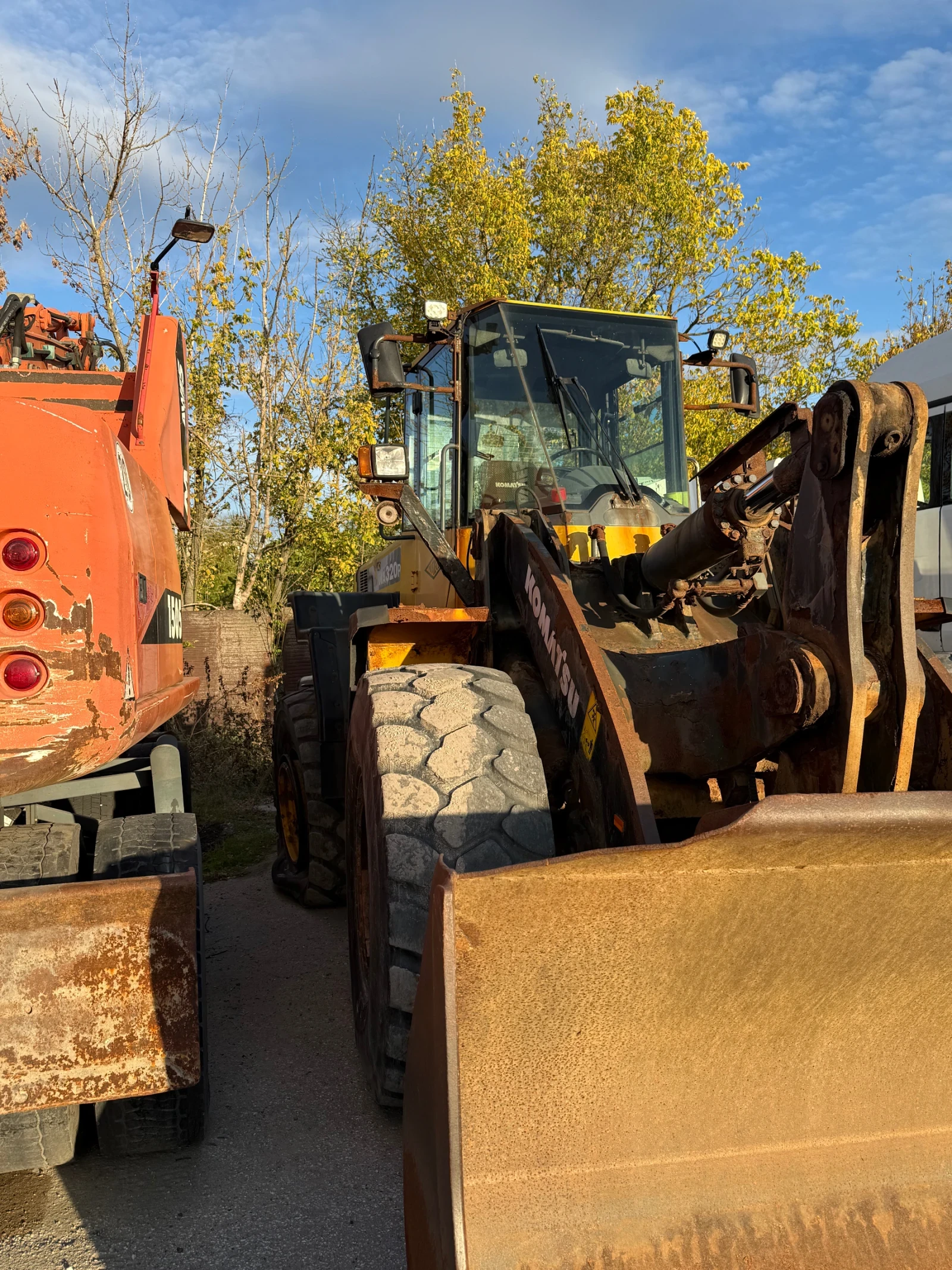 ����� ������� Komatsu WA320PZ-6 | Mobile.bg � ����������� 2