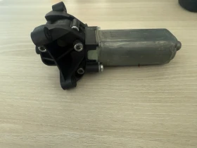 Моторче за регулиране  Kормилна Уредба - Mercedes S-Class (2007-2013), снимка 3