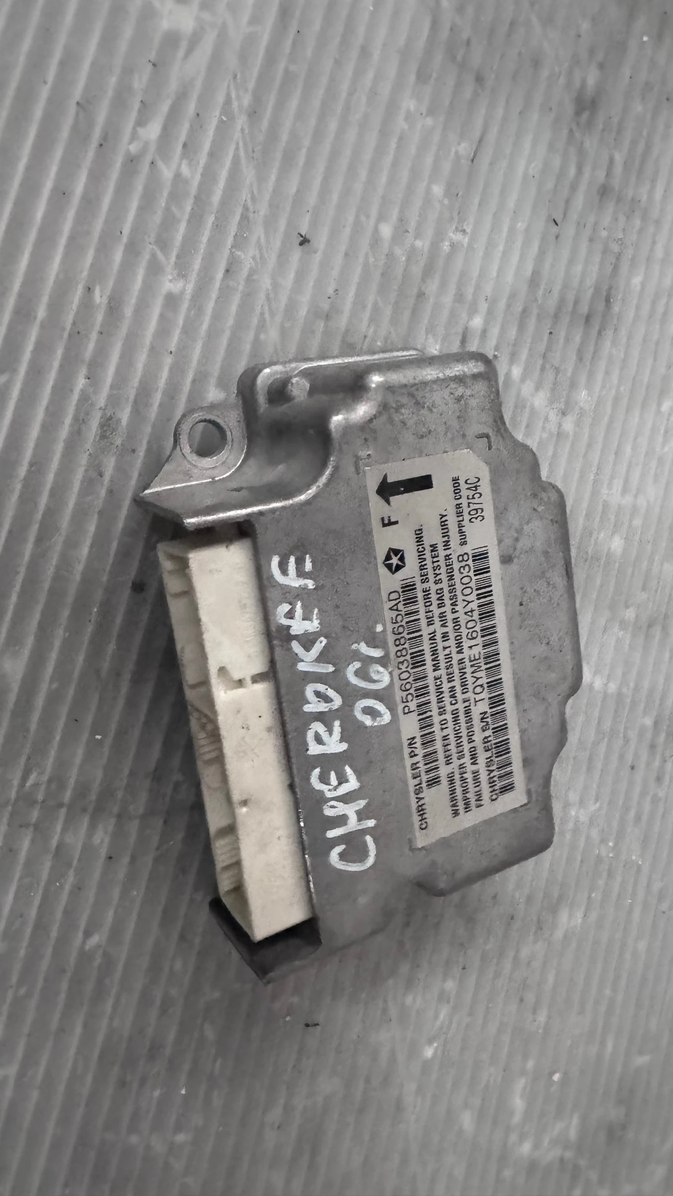 Airbag  /  /  a Jeep Cherokee -  p56038865AD | Mobile.bg   2