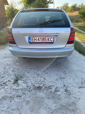 Mercedes-Benz C 220, снимка 4