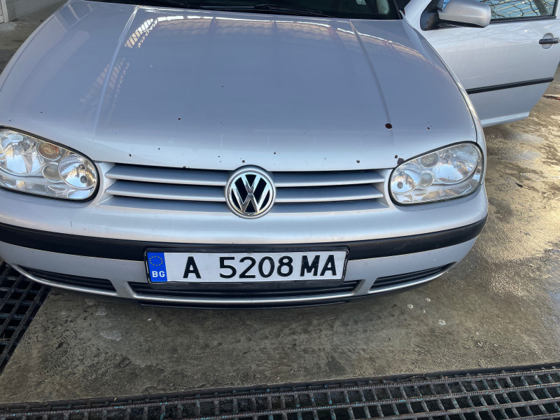 VW Golf 4, снимка 1 - Автомобили и джипове - 46152437