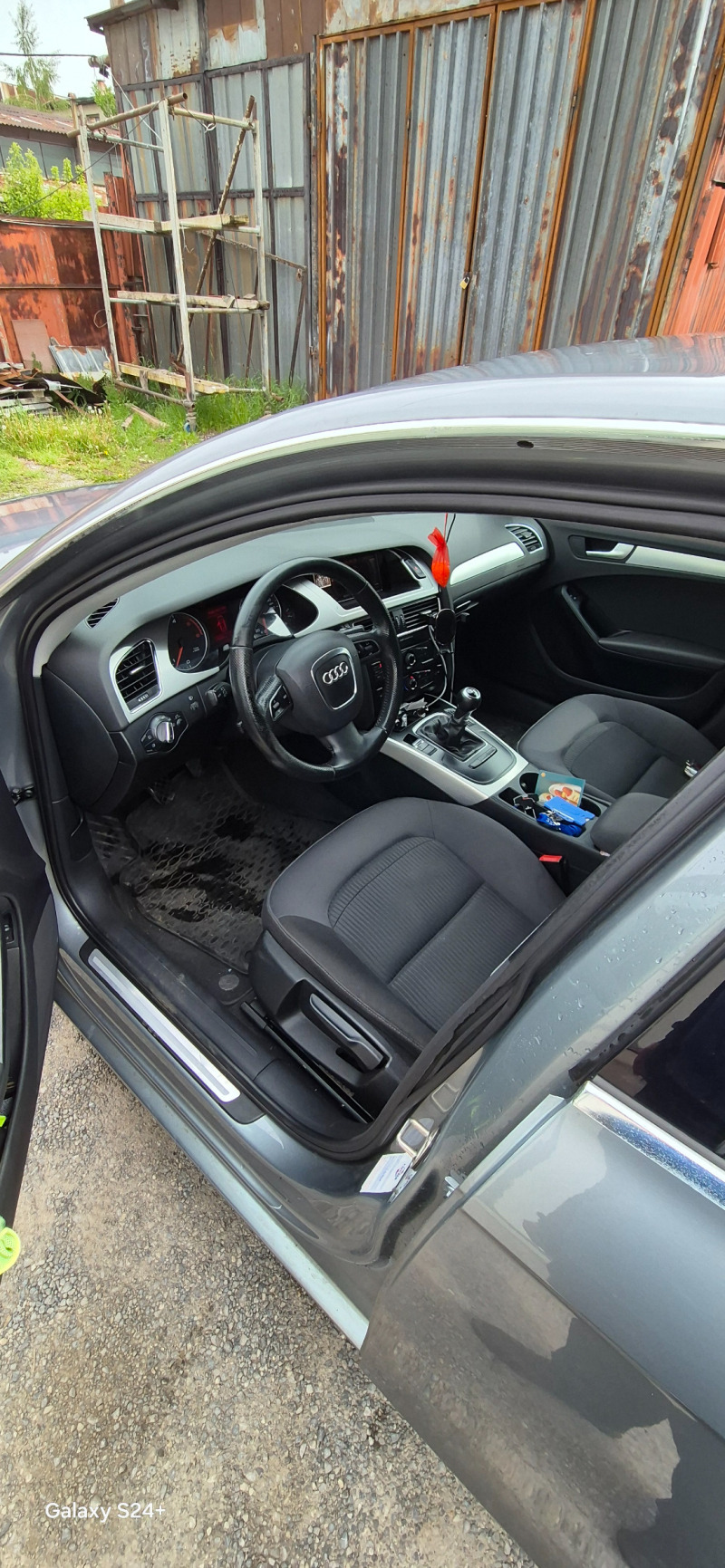 Audi A4, снимка 3 - Автомобили и джипове - 46074153