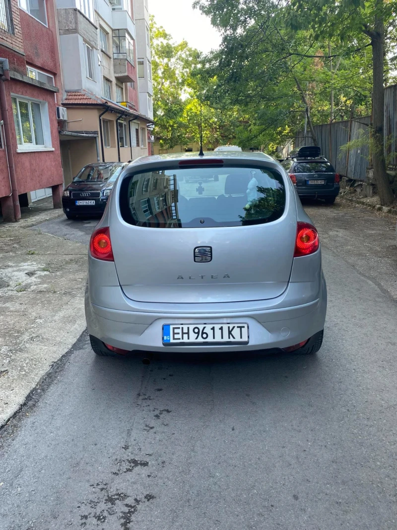 Seat Altea 1.6 i, снимка 5 - Автомобили и джипове - 47039677