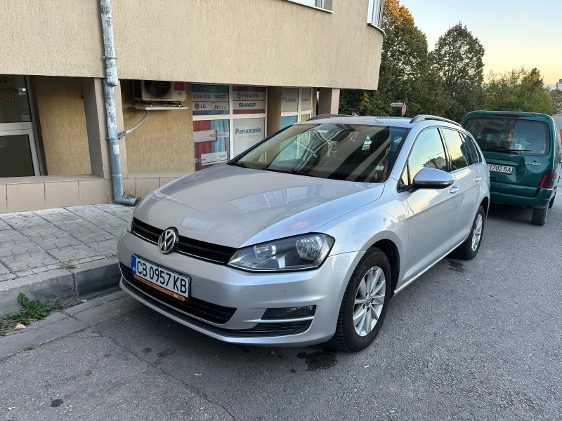 VW Golf, снимка 1 - Автомобили и джипове - 47704913