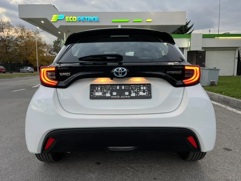 Toyota Yaris 1.5 HEV HYBRID 7000km/НОВА, снимка 5 - Автомобили и джипове - 47793797