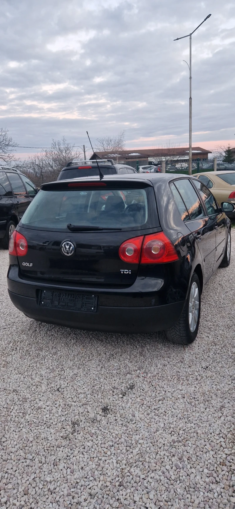 VW Golf 1.9 tdi-105kc. Италия , снимка 6 - Автомобили и джипове - 48786092