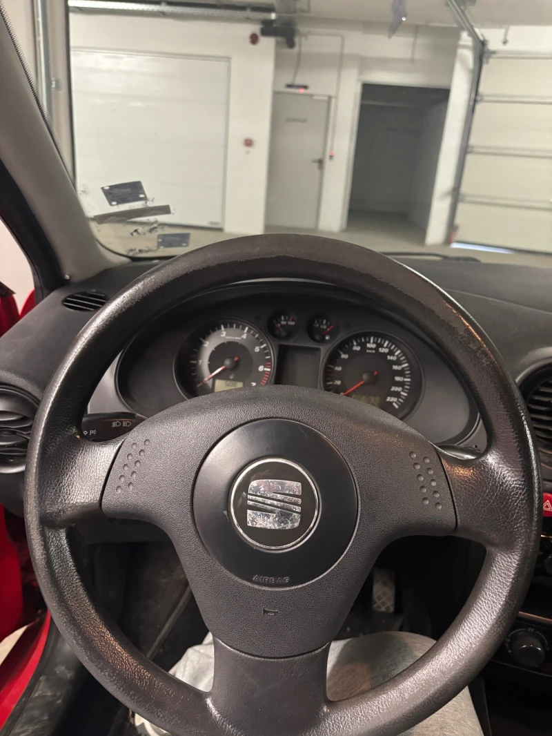 Seat Ibiza, снимка 7 - Автомобили и джипове - 49263707