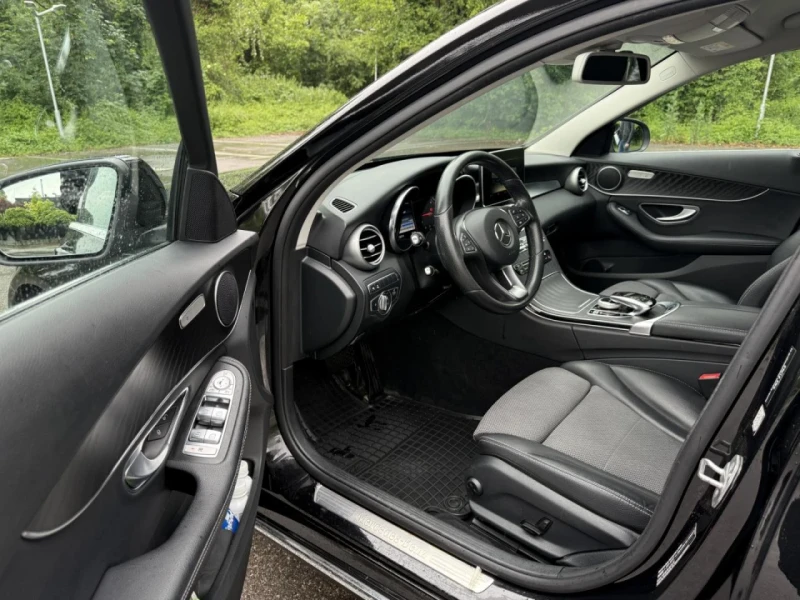 Mercedes-Benz C 220, снимка 8 - Автомобили и джипове - 52348490
