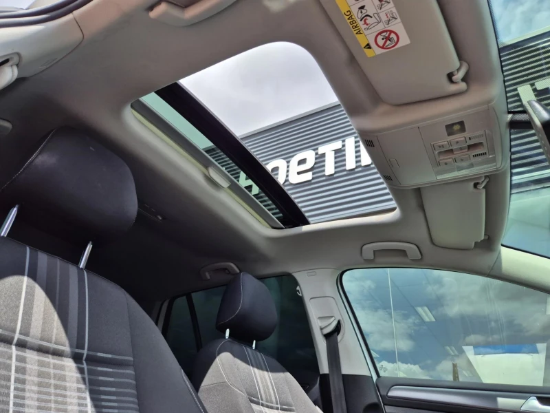 VW Golf 1.2 TSI Lounge , снимка 17 - Автомобили и джипове - 52790757