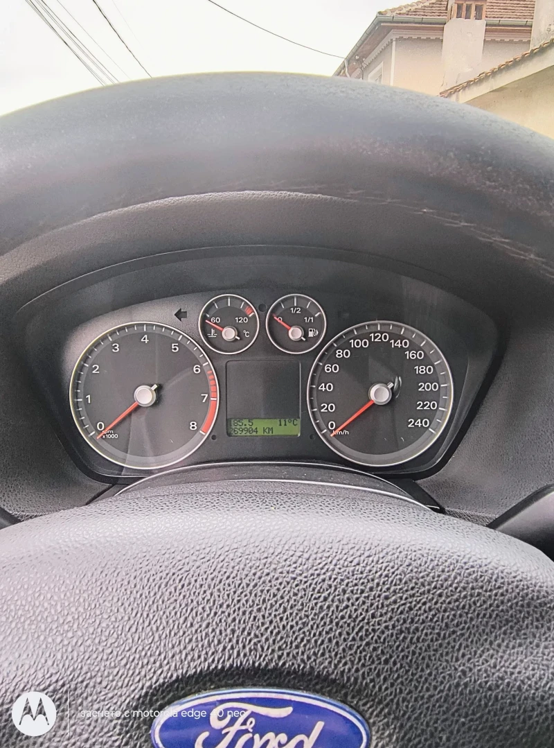 Ford Focus 1.6 бензин газ, снимка 12 - Автомобили и джипове - 52651967