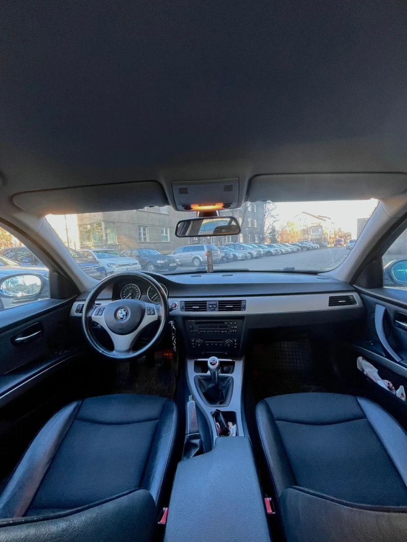 BMW 320, снимка 15 - Автомобили и джипове - 52929356