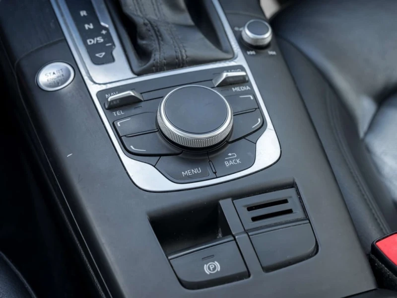 Audi A3 * quattro Premium, quattro Komfort (Canada) * CARF, снимка 15 - Автомобили и джипове - 53088276