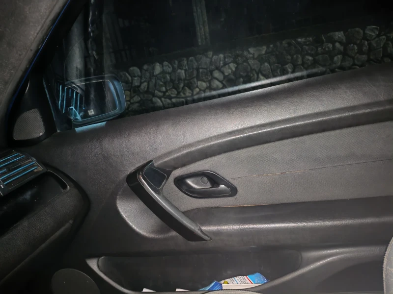 BMW 330, снимка 14 - Автомобили и джипове - 53192125