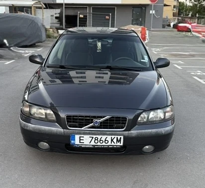 Volvo S60 D5 - изображение 6