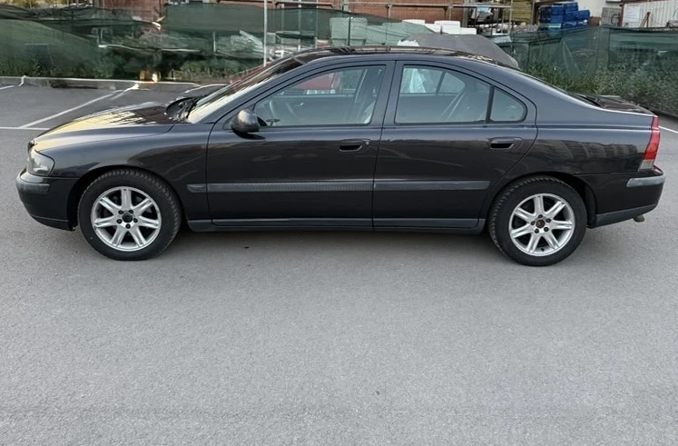 Volvo S60 D5 - изображение 5