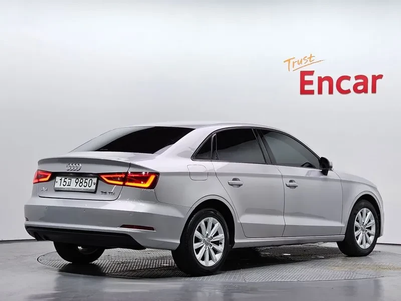 Audi A3 1.6 TDI, снимка 3 - Автомобили и джипове - 54971459