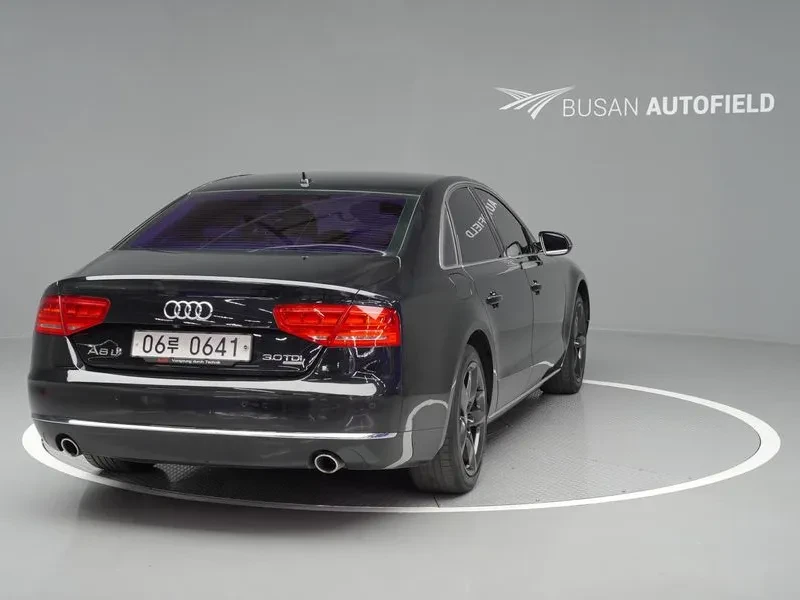 Audi A8 3.0 TDI Quattro - САМО 30% АВАНС, снимка 17 - Автомобили и джипове - 55947871
