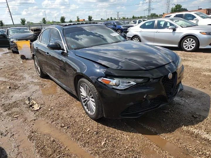 Alfa Romeo Giulia 2.0l Ti Q4, снимка 13 - Автомобили и джипове - 56145856