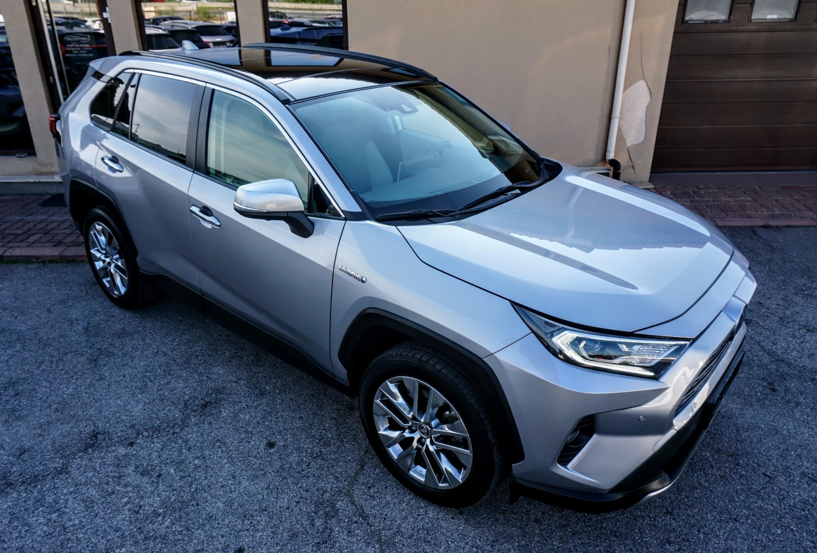 Toyota Rav4 2.5VVT-IE H LOUNGE AWD-I  - изображение 2