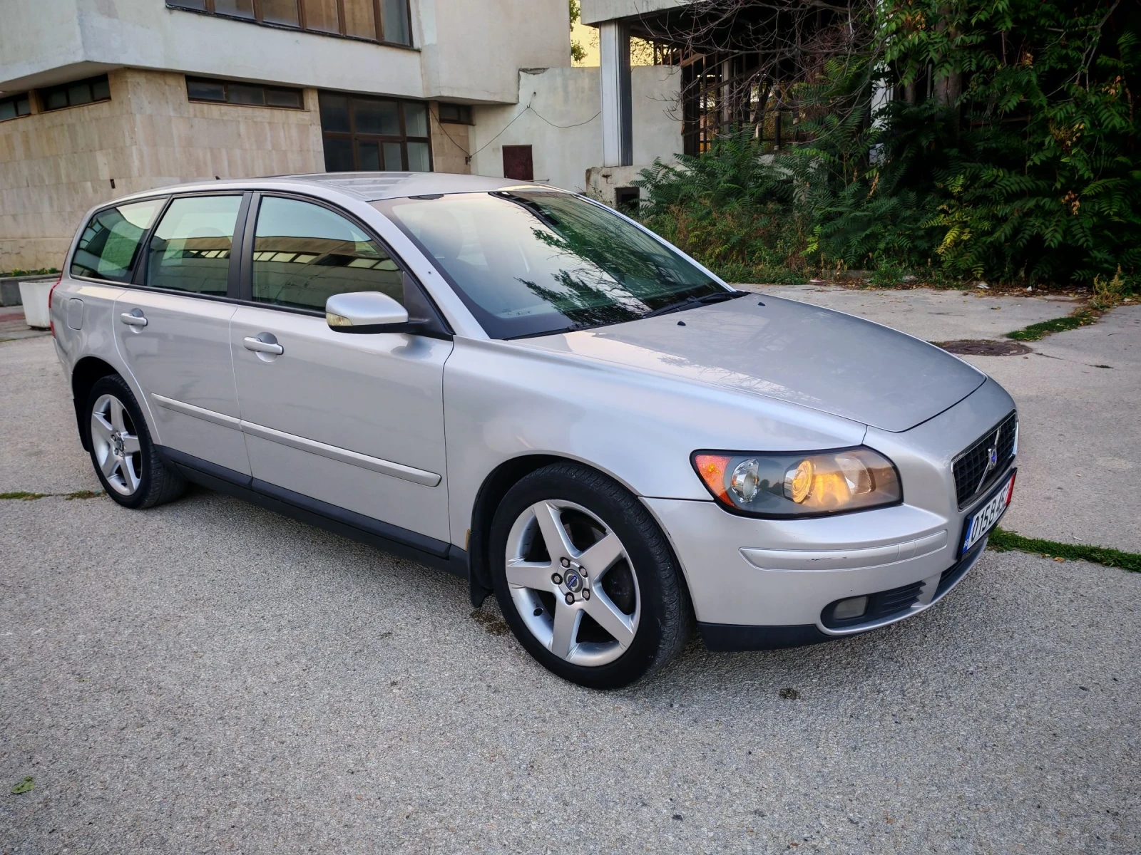 Volvo V50 2.4i GAZ AVTOMATIK - изображение 8