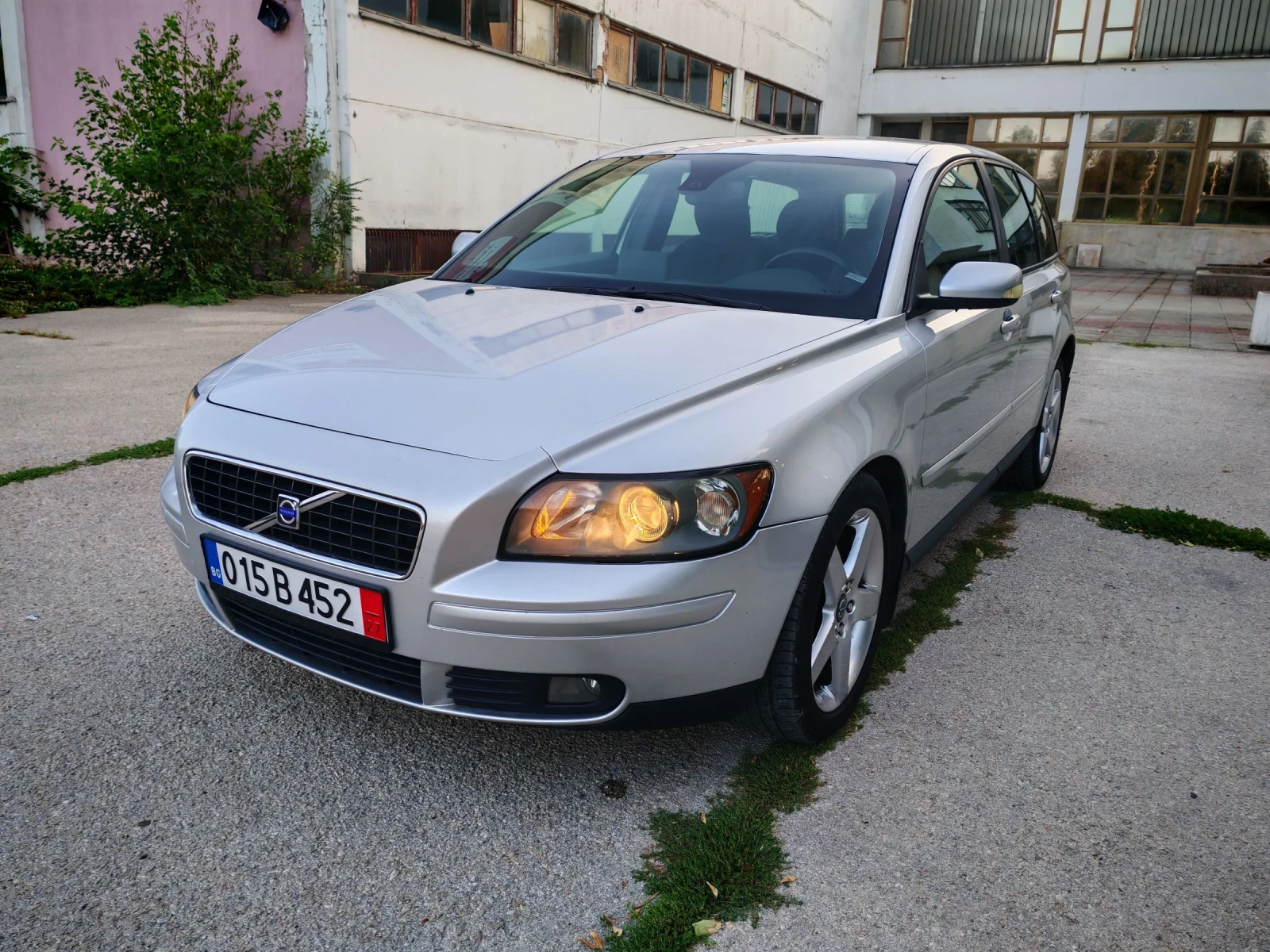 Volvo V50 2.4i GAZ AVTOMATIK - изображение 10