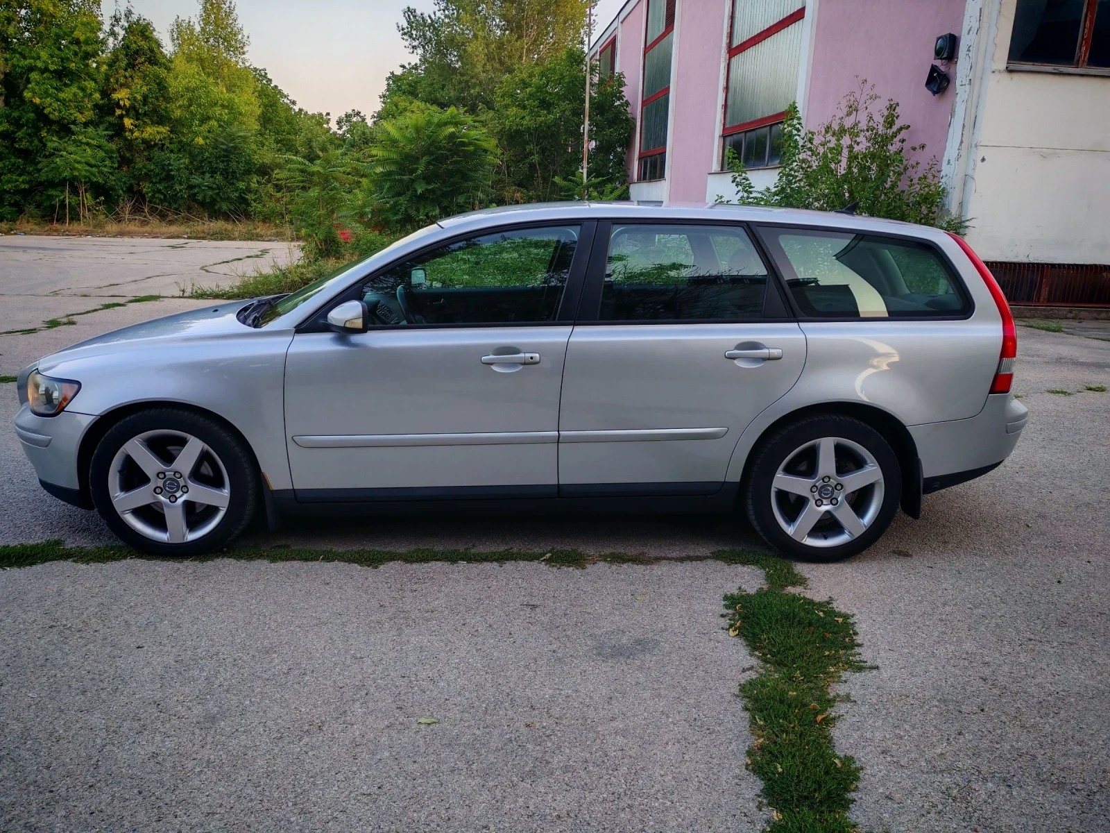 Volvo V50 2.4i GAZ AVTOMATIK - изображение 3