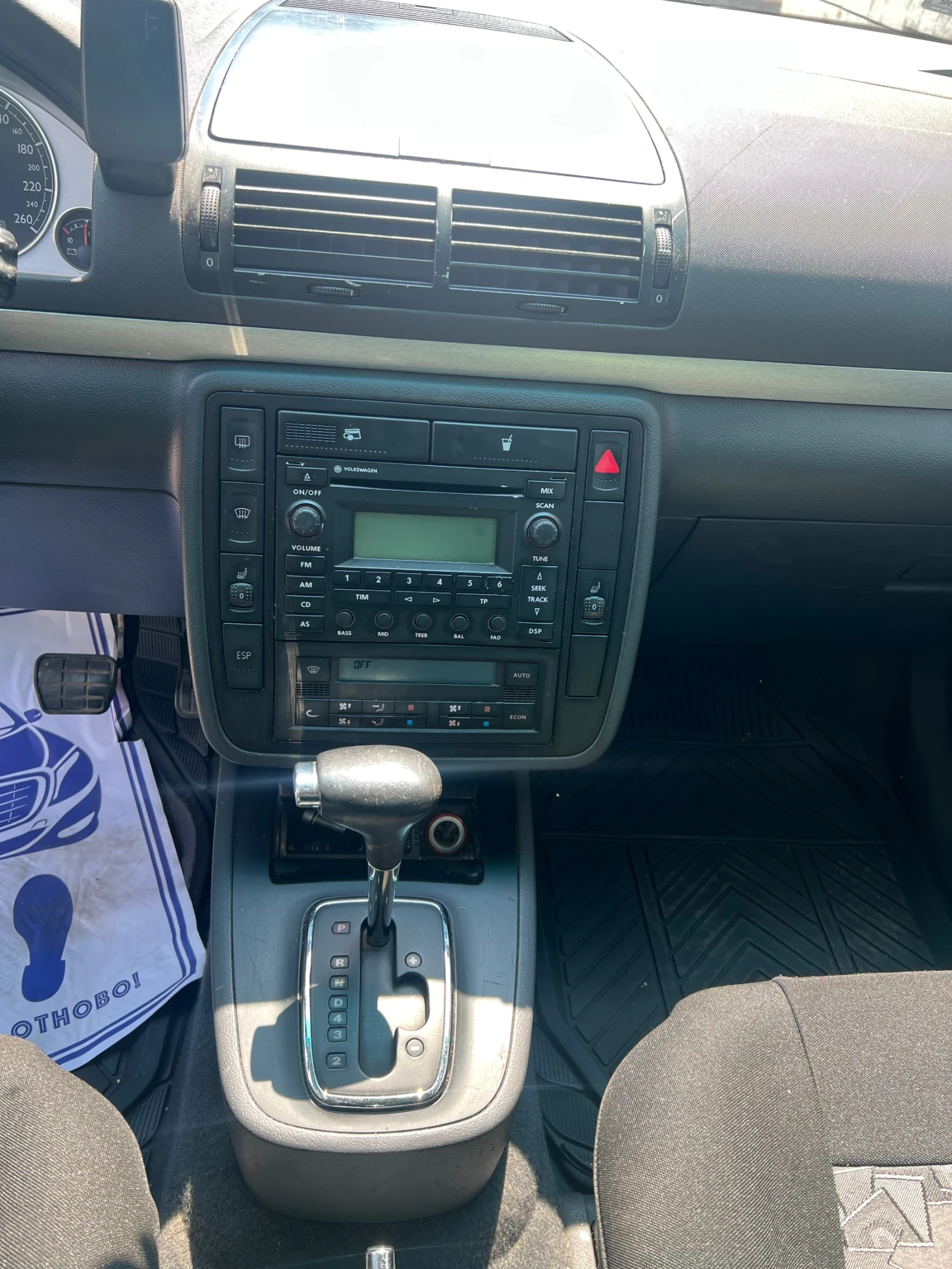 VW Sharan 1.9TDI - изображение 10