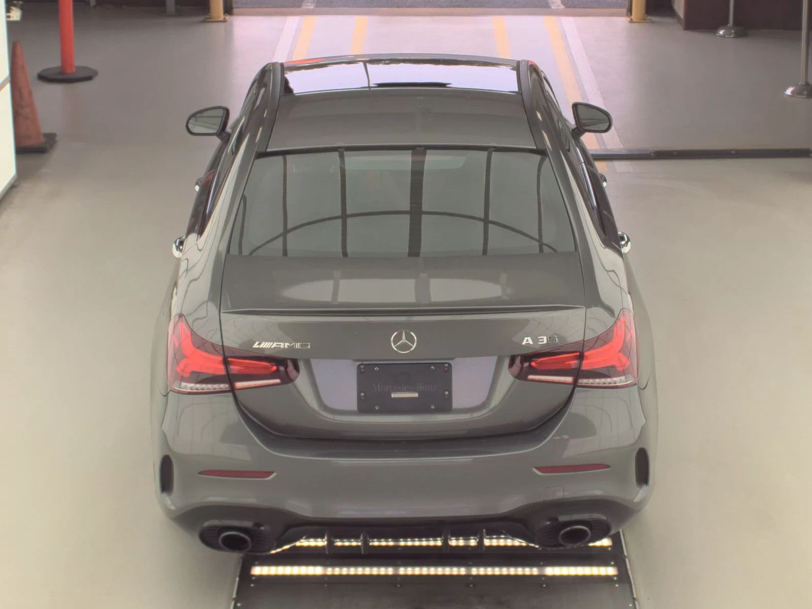 Mercedes-Benz A 35 AMG 4MATIC/1 СОБСТВЕНИК/ПАНО - изображение 6