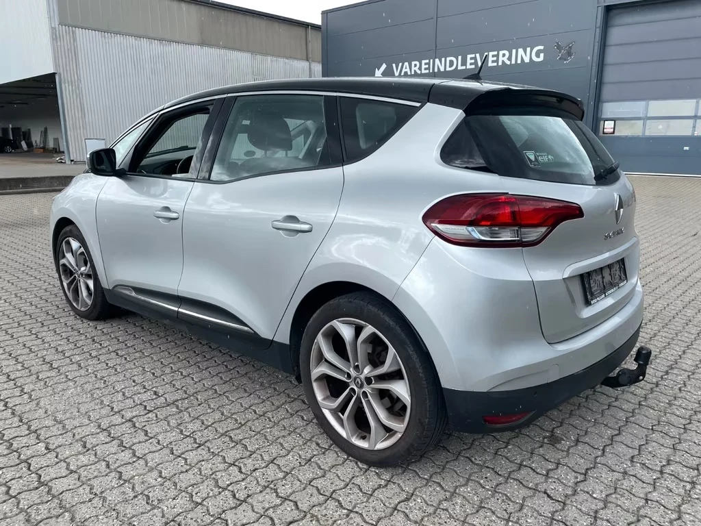 Renault Scenic Experience 1.5 D - изображение 8