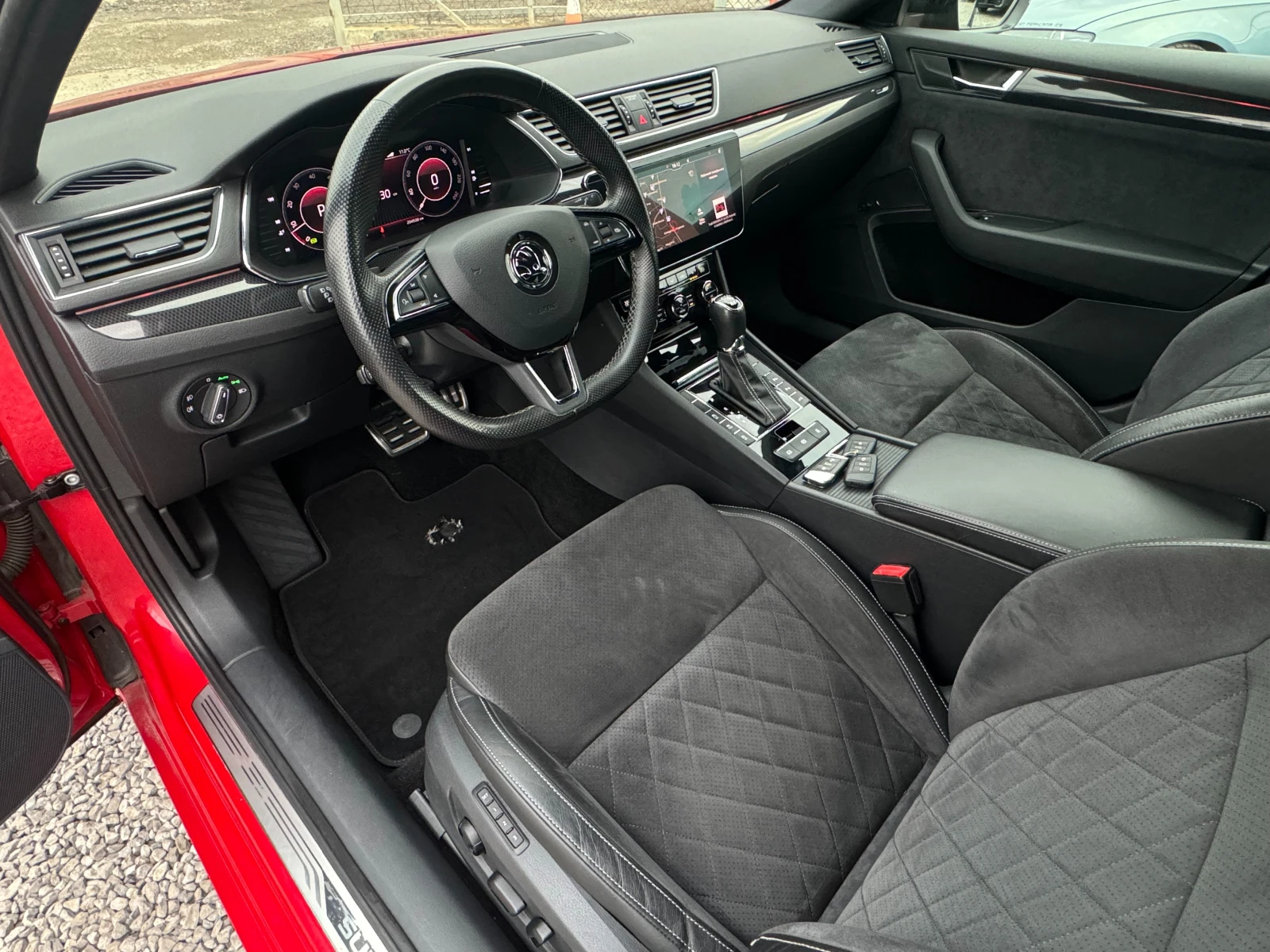 Skoda Superb 2.0TDI 4x4 SportLine ! SWISS ! | Mobile.bg   8