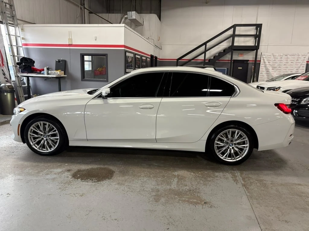 BMW 330 * 330i xDrive * CARFAX *    | Mobile.bg   2