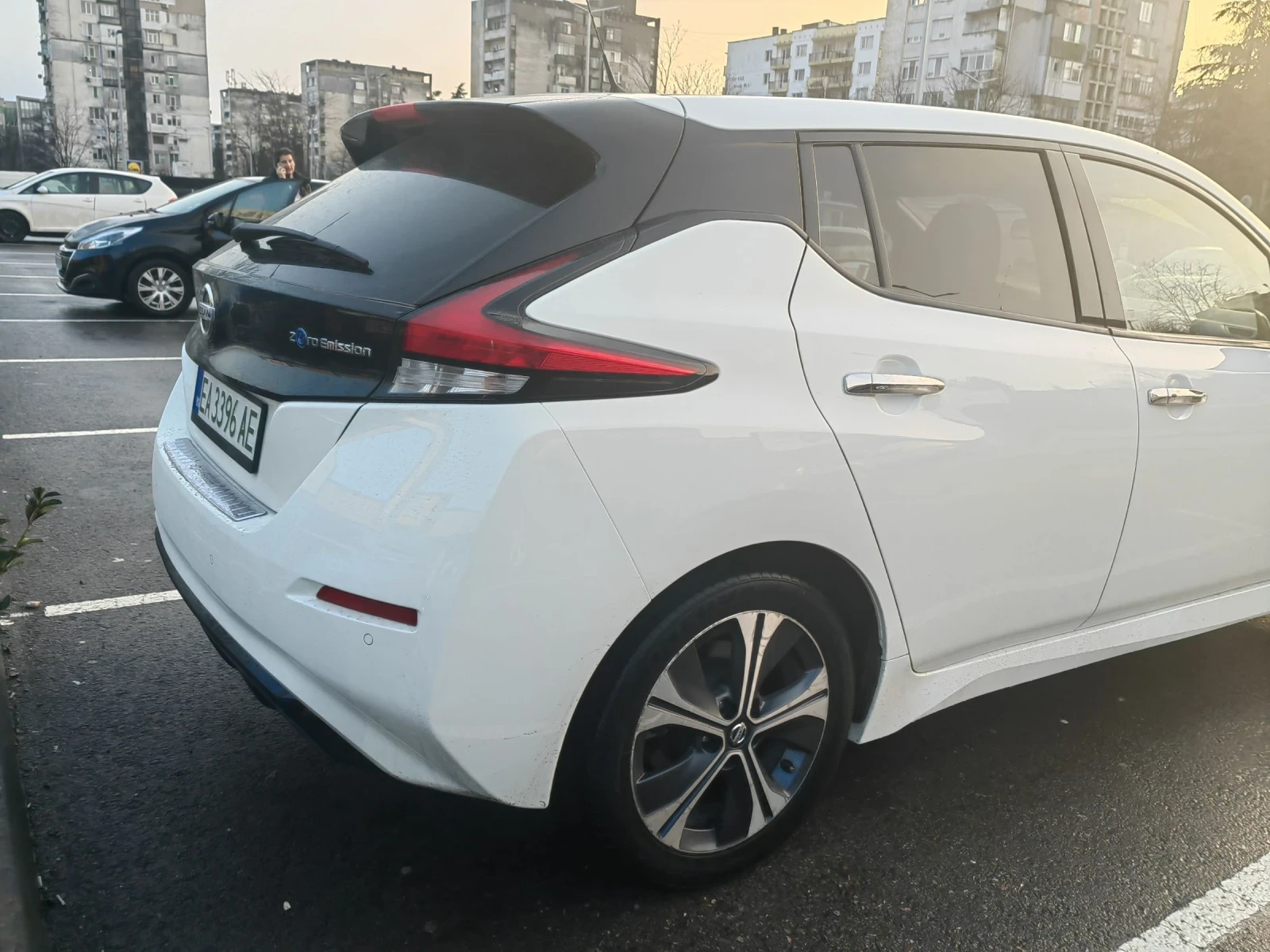 Nissan Leaf  ProPilot Park / 40kw / Термопомпа - изображение 7