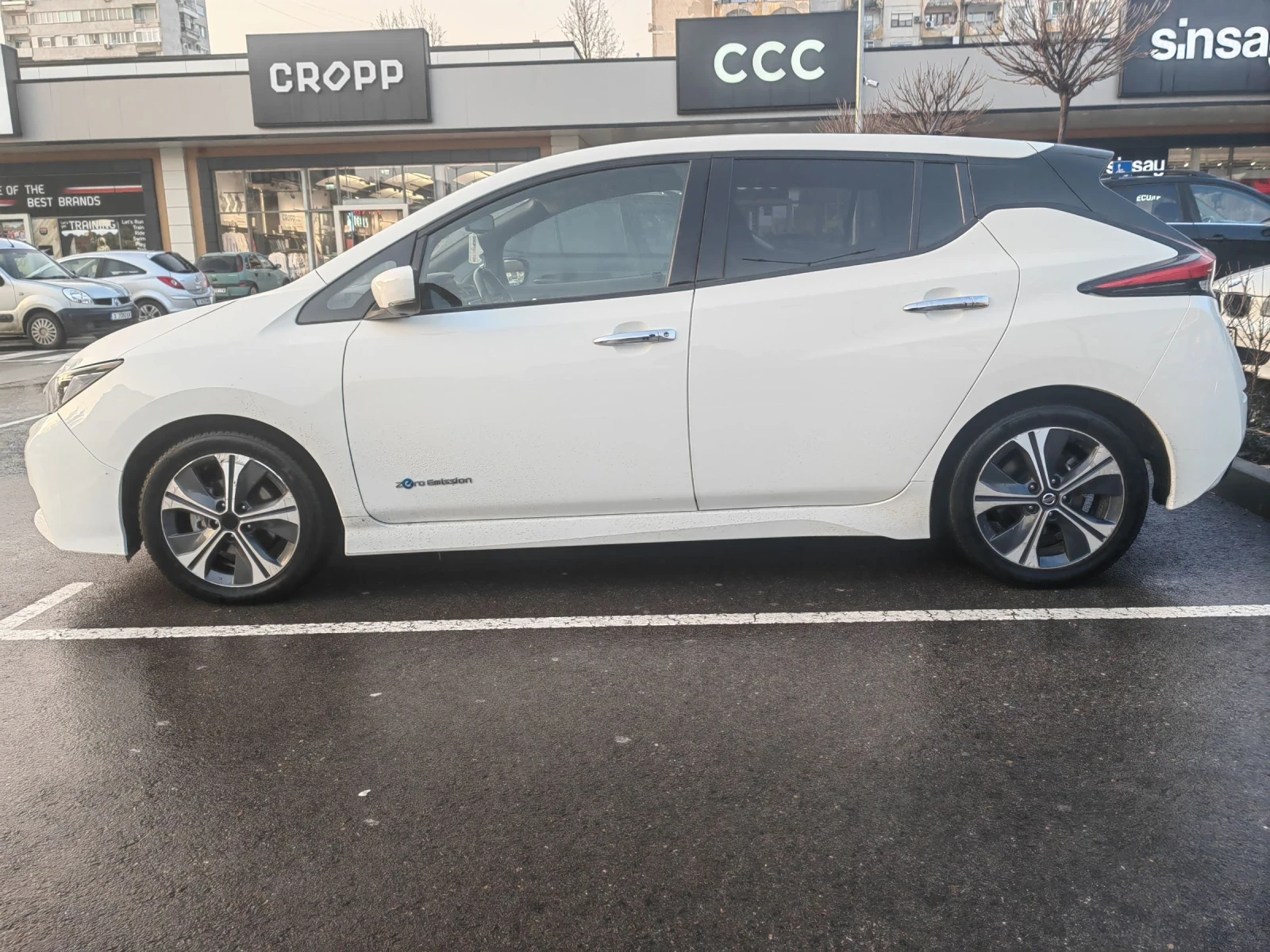 Nissan Leaf  ProPilot Park / 40kw / Термопомпа - изображение 4