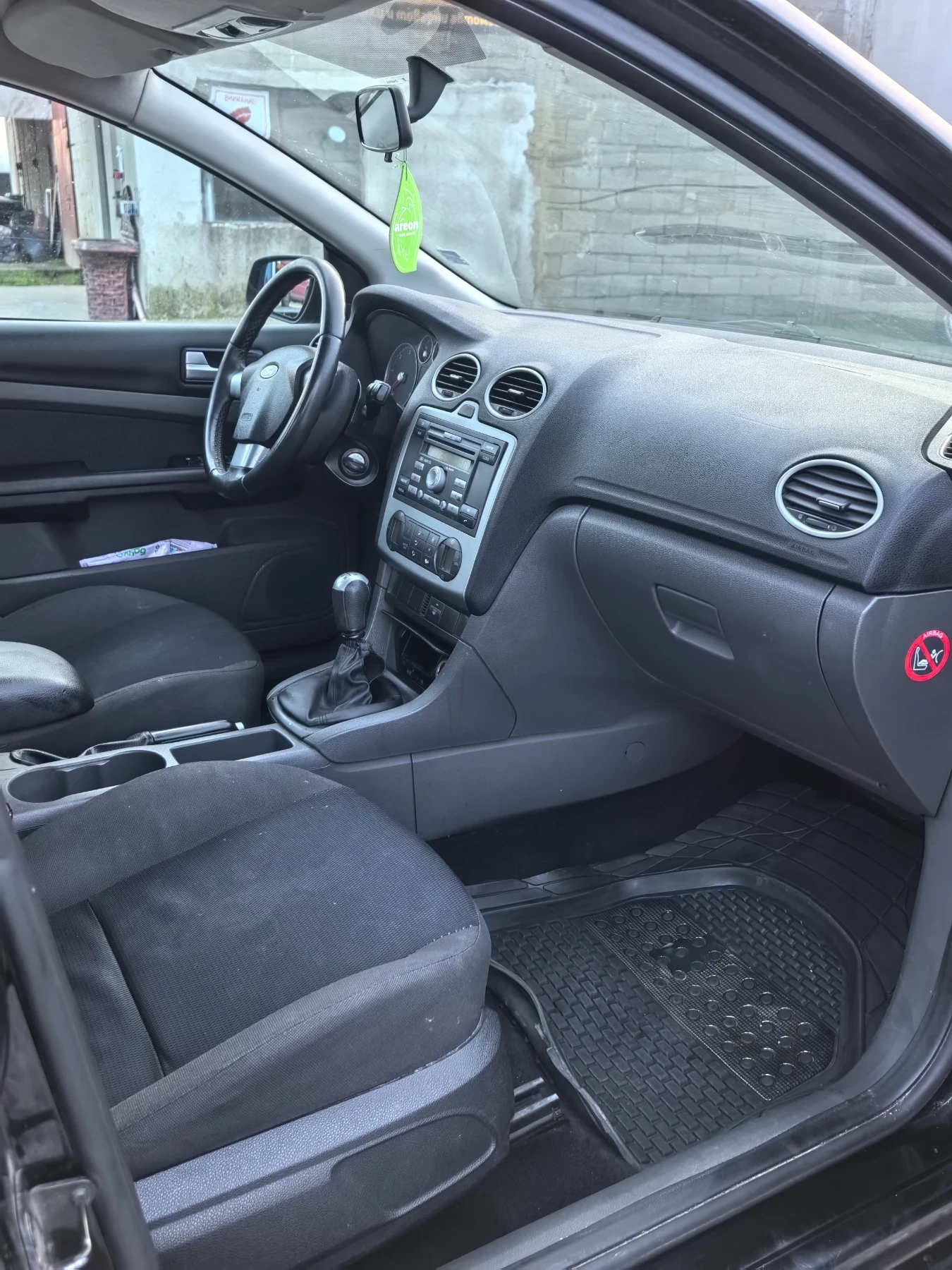 Ford Focus 1.6 TDCI  - изображение 9