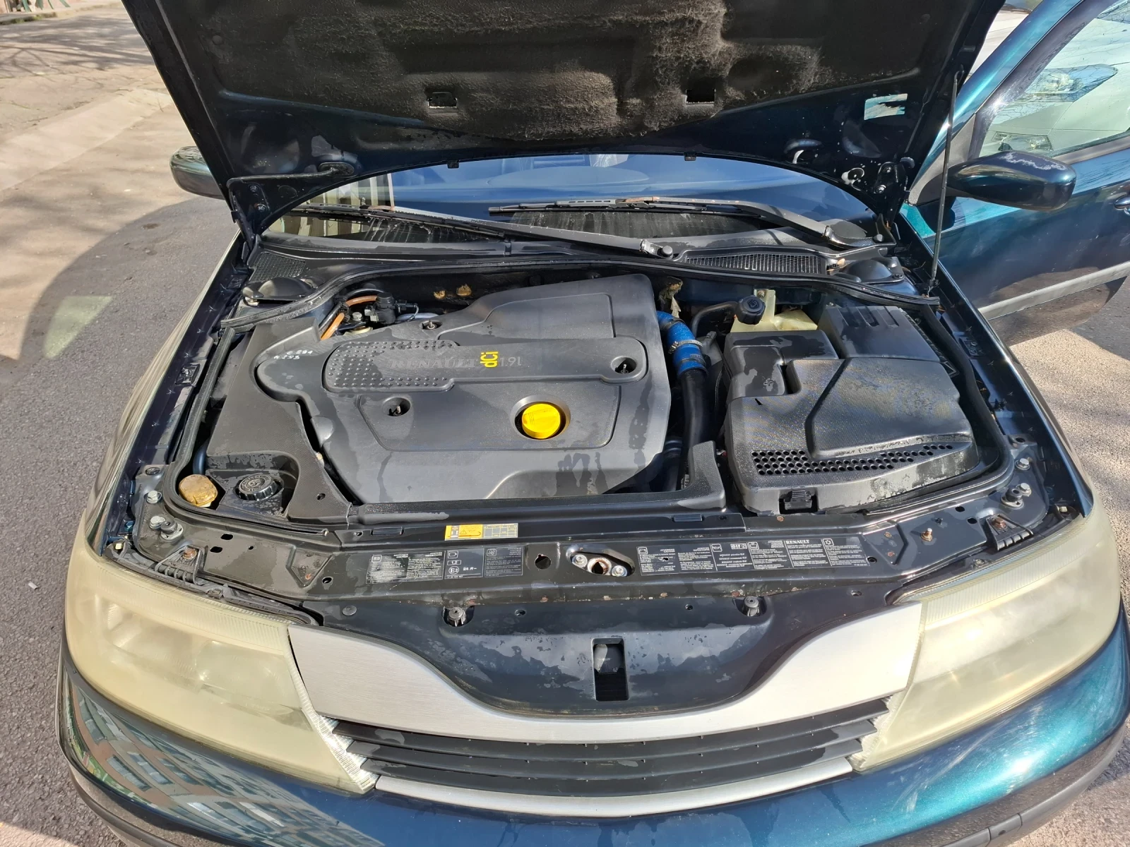 Renault Laguna 1.9 DCI, снимка 6 - Автомобили и джипове - 53834620