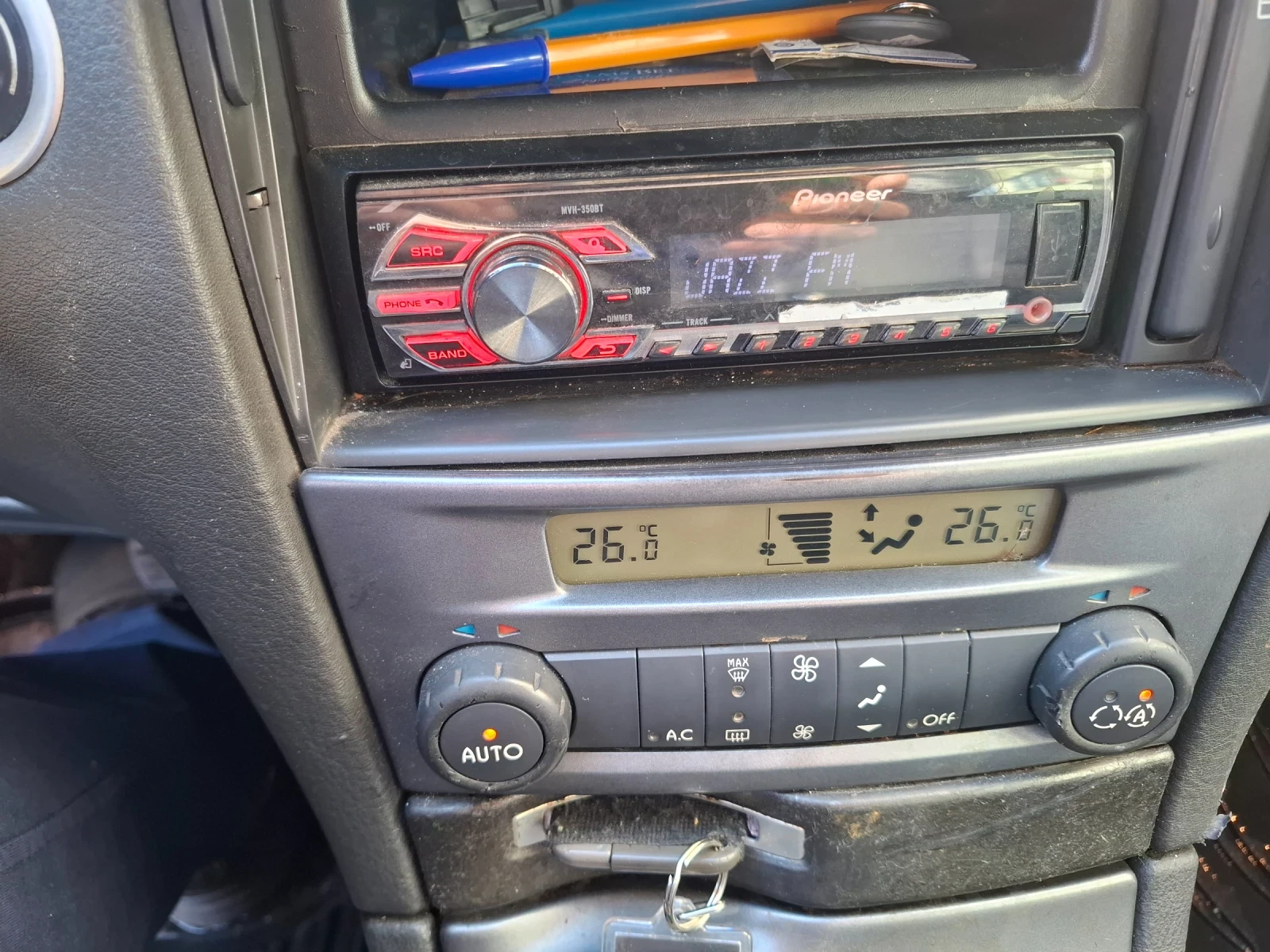 Renault Laguna 1.9 DCI, снимка 8 - Автомобили и джипове - 53834620