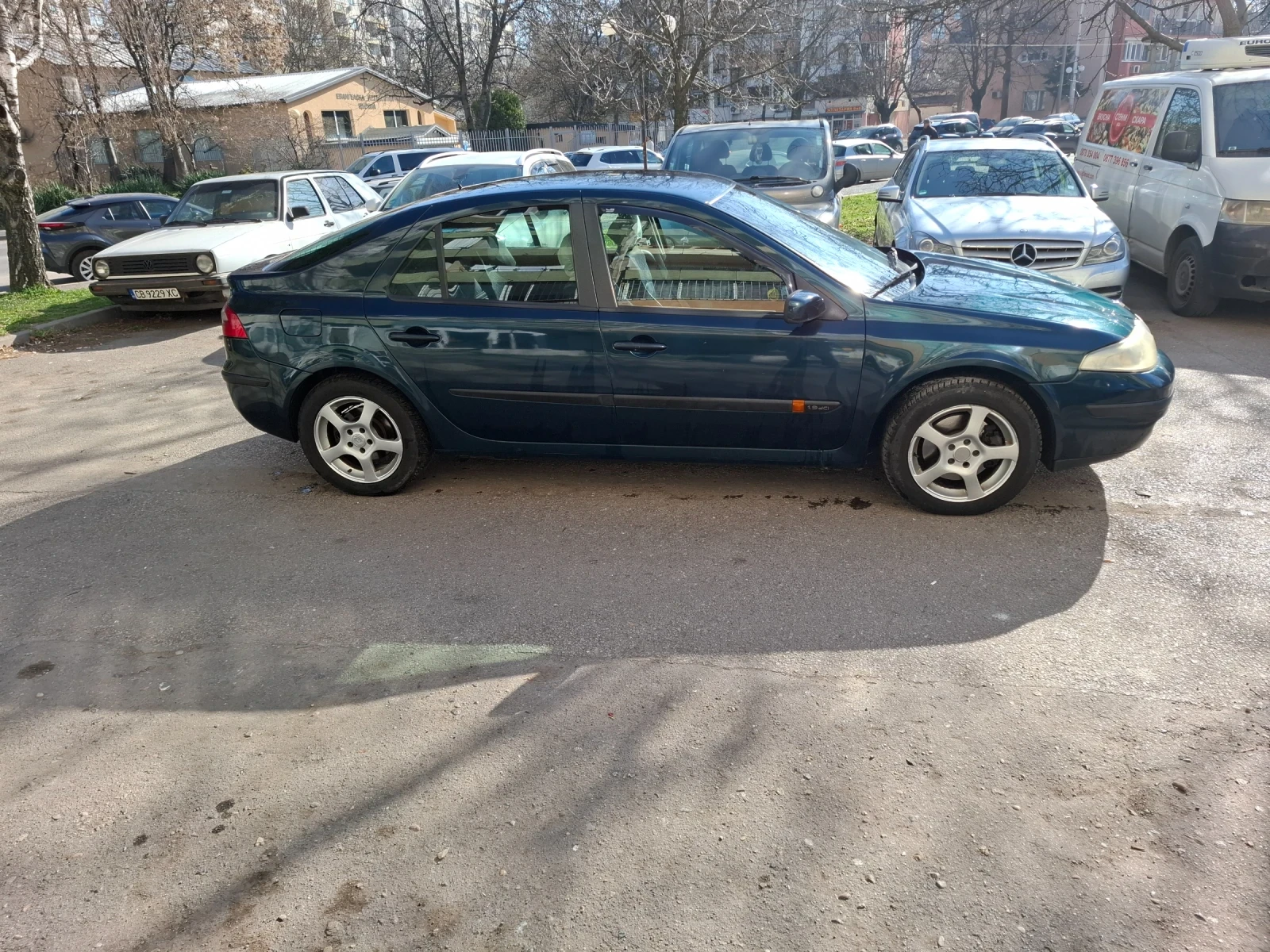 Renault Laguna 1.9 DCI, снимка 4 - Автомобили и джипове - 53834620