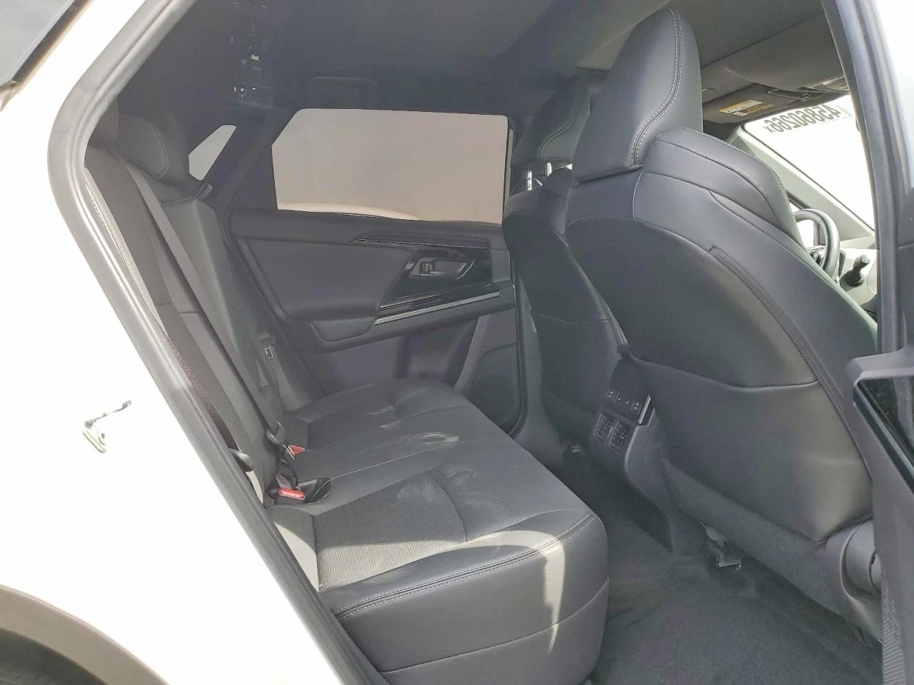 Toyota bZ4X Limited, снимка 11 - Автомобили и джипове - 53935389