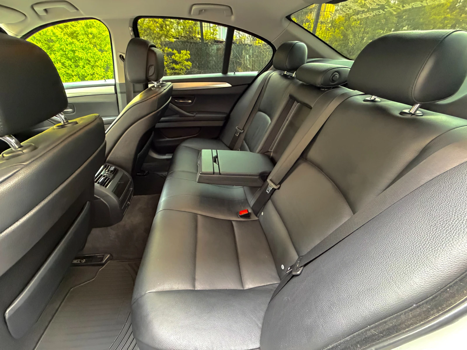 BMW 530 d, M-Packet, SAT 8HP, снимка 10 - Автомобили и джипове - 53985051