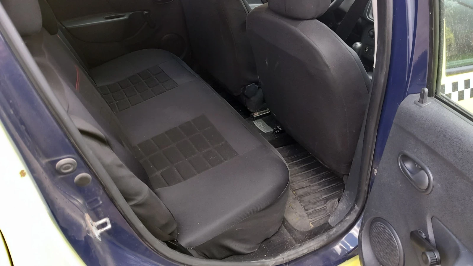 Dacia Sandero, снимка 12 - Автомобили и джипове - 54301681