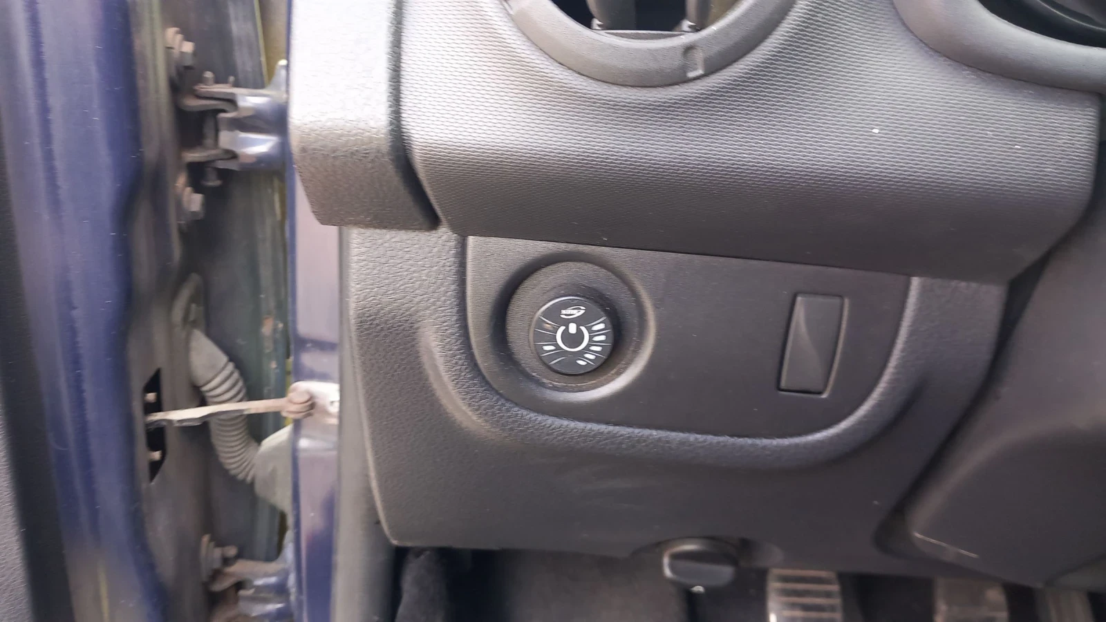 Dacia Sandero, снимка 15 - Автомобили и джипове - 54301681