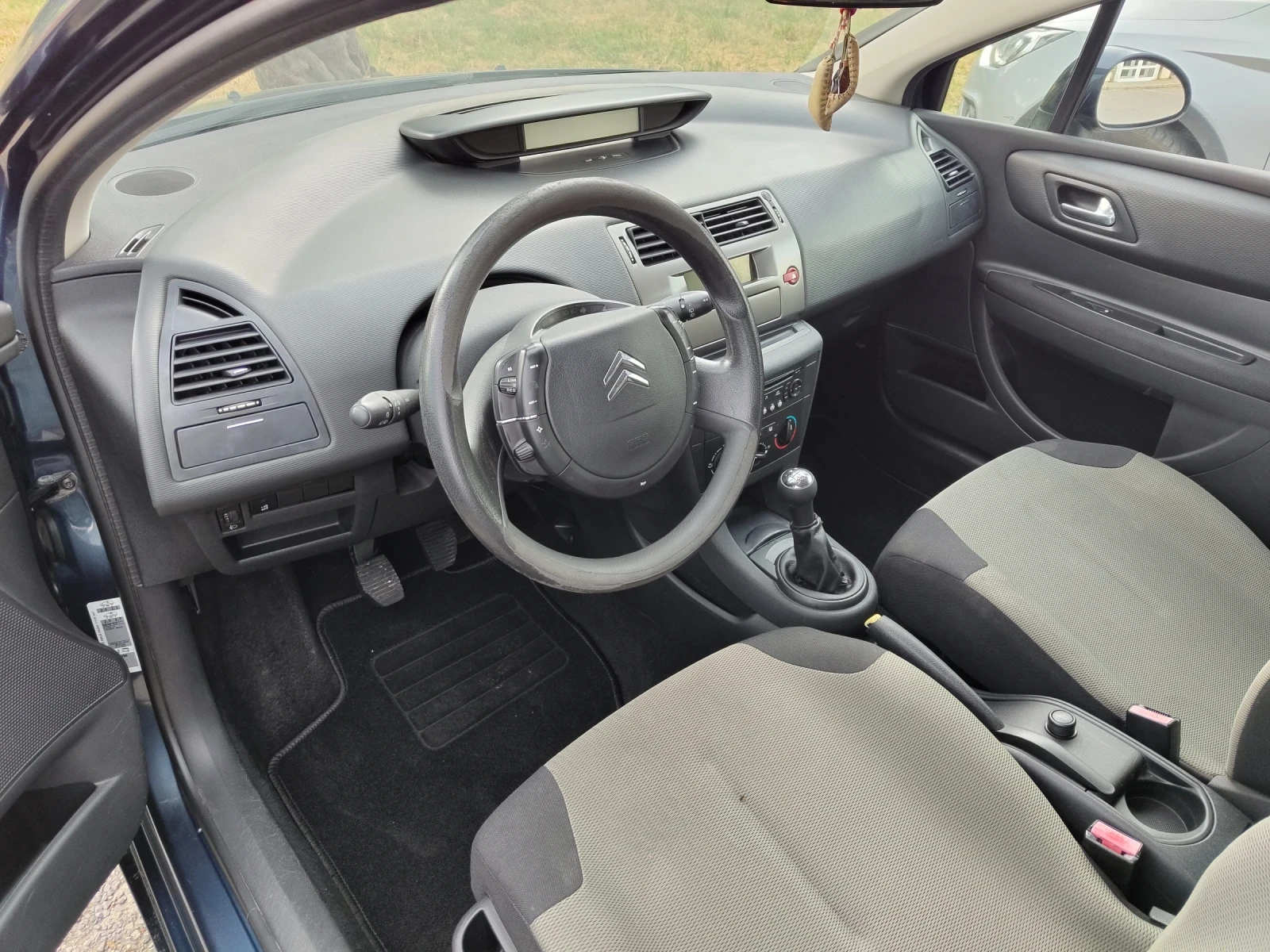 Citroen C4 1.6 HDi (66 kW), снимка 13 - Автомобили и джипове - 54570484
