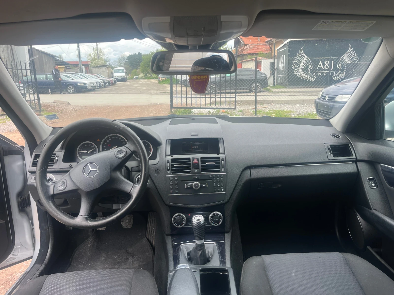 Mercedes-Benz C 220, снимка 8 - Автомобили и джипове - 54593160