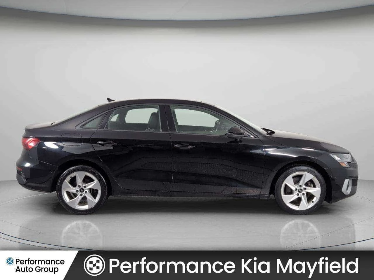 Audi A3 * CARFAX * ЦЕНА ДО БГ, снимка 4 - Автомобили и джипове - 54781631