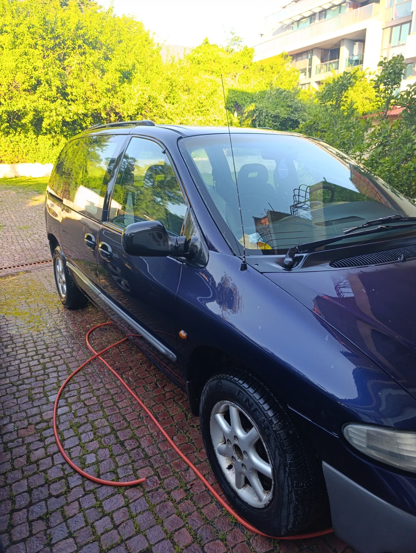 Chrysler Voyager 2.4  газ/бензин , снимка 2 - Автомобили и джипове - 54946609