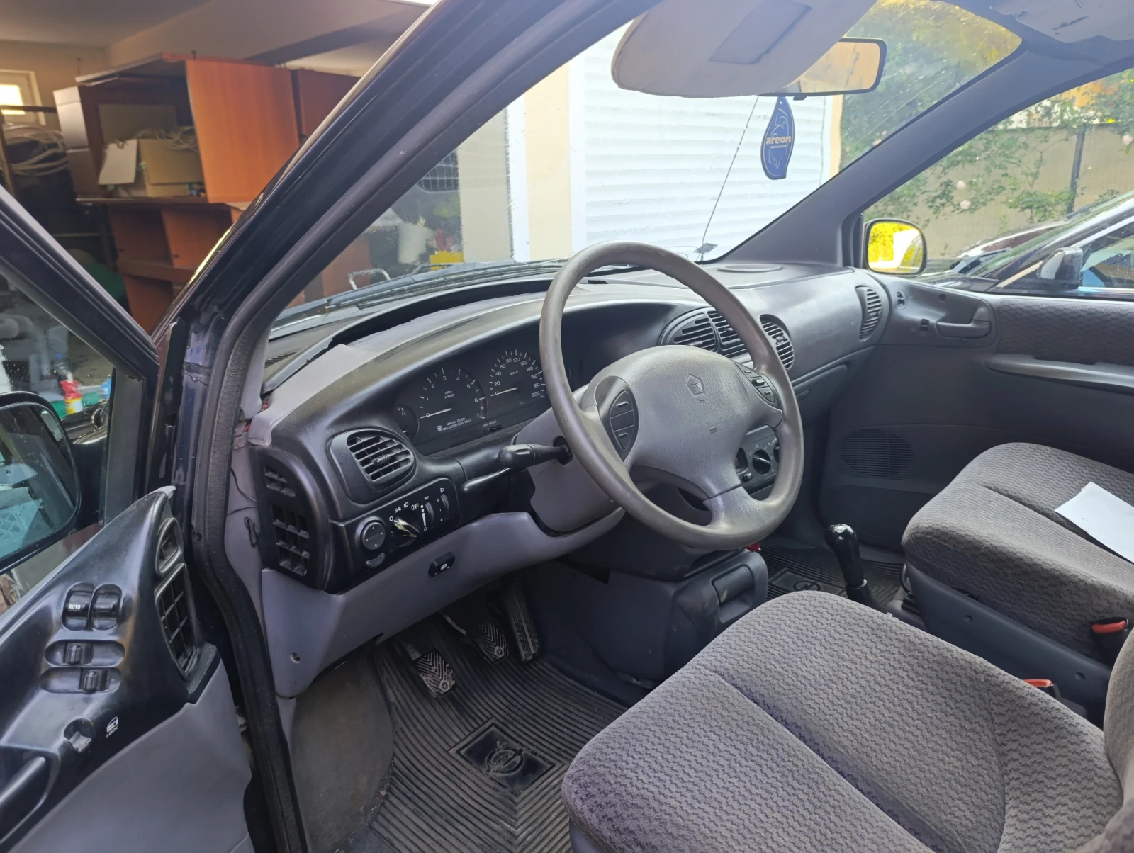 Chrysler Voyager 2.4  газ/бензин , снимка 6 - Автомобили и джипове - 54946609