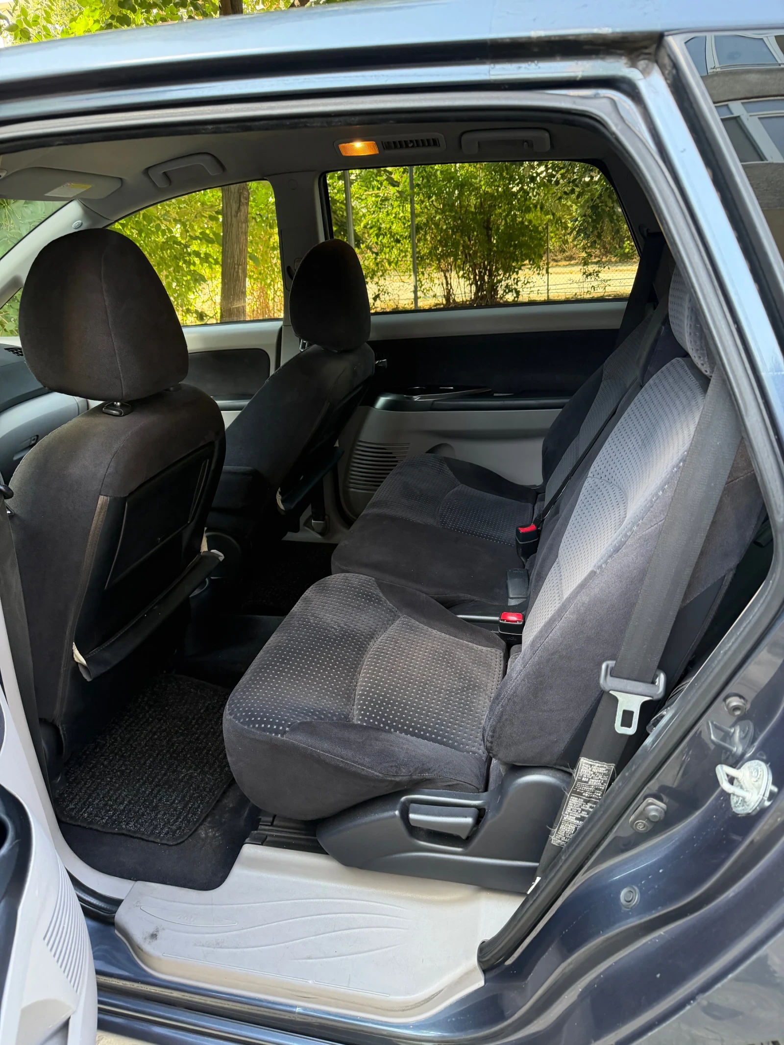 Mitsubishi Grandis, снимка 9 - Автомобили и джипове - 55234847