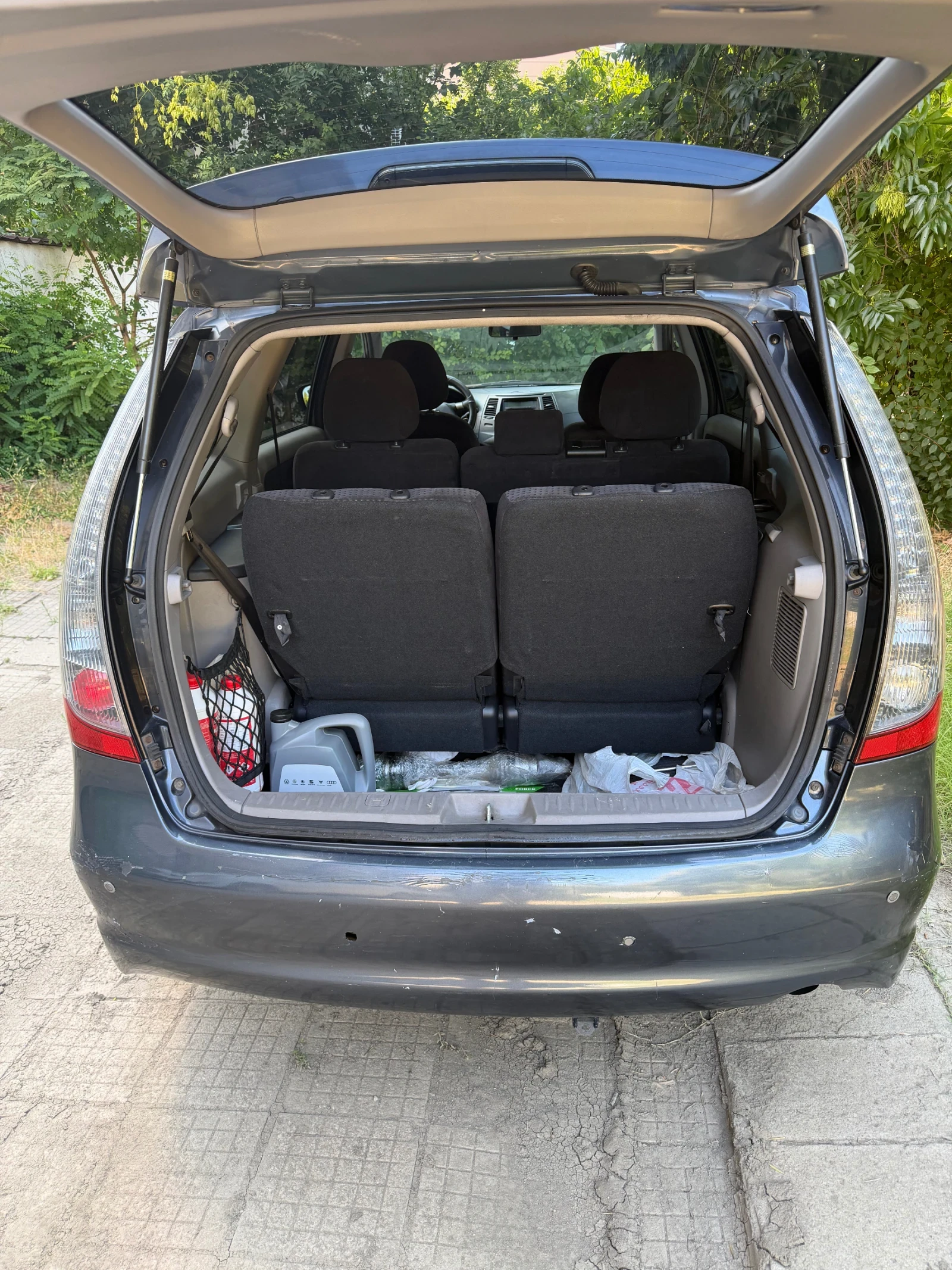 Mitsubishi Grandis, снимка 10 - Автомобили и джипове - 55234847