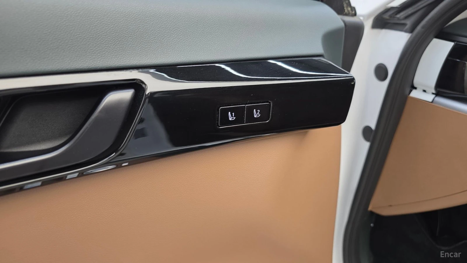Hyundai Grandeur EXCLUSIVE* МАСАЖИ* 360* HUD, снимка 15 - Автомобили и джипове - 55423008